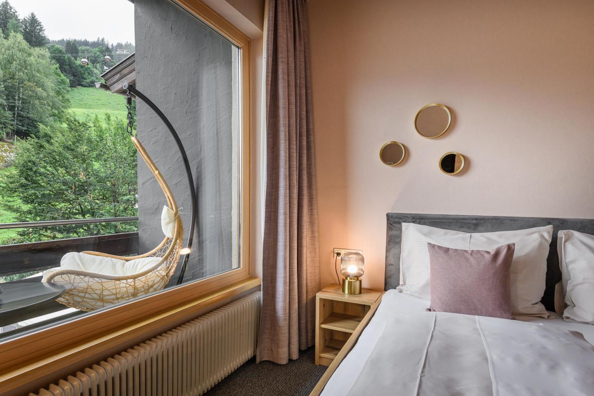 B&B Berglift Direkt An Der Talstation Bad Hofgastein Exterior photo
