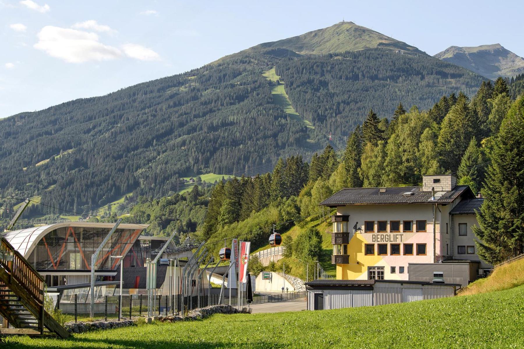 B&B Berglift Direkt An Der Talstation Bad Hofgastein Exterior photo